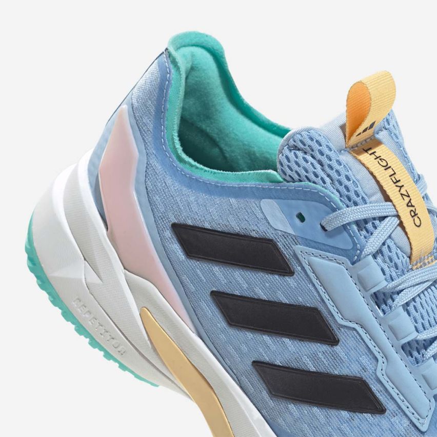 Adidas Crazyflight 6 Women glow blue/shadow navy