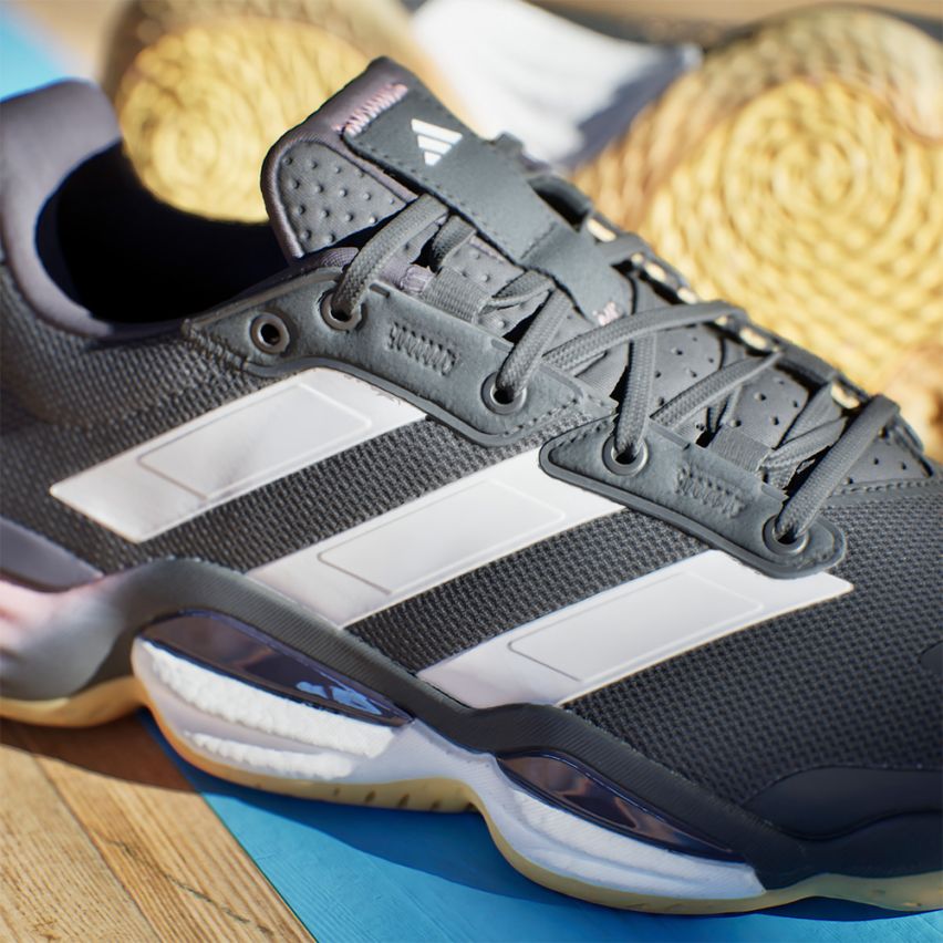 Adidas Stabil 16 M core black/zero metallic