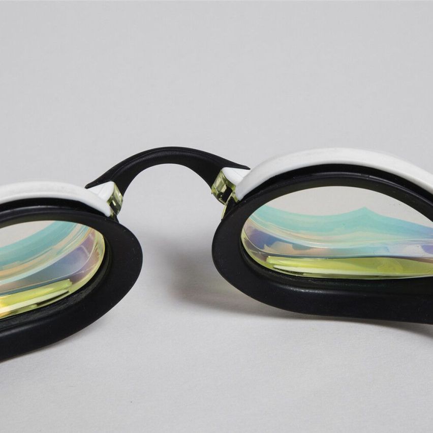 Arena Schwimmbrille Cobra Ultra Swipe yellow copper/white gespiegelt