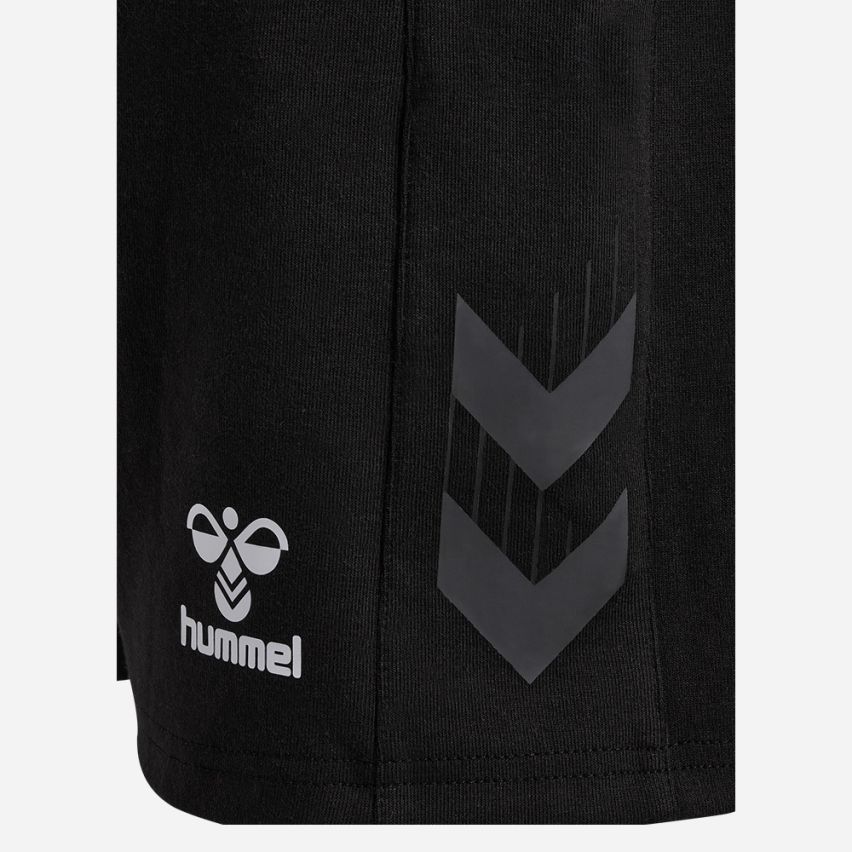 Hummel hmlTRAVEL SHORTS schwarz