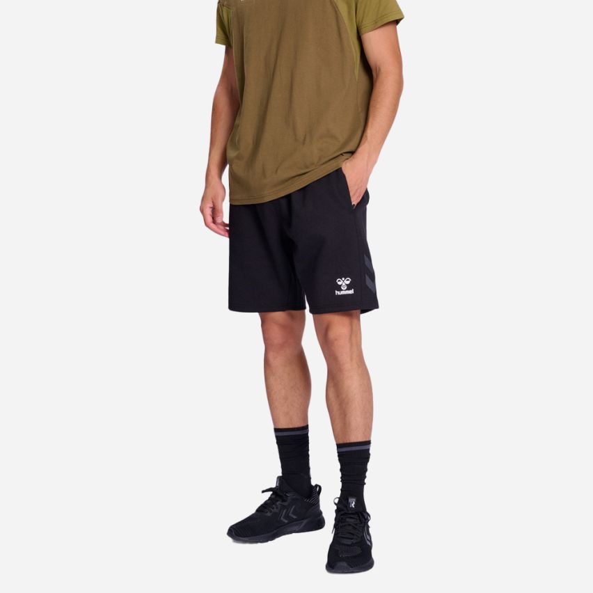 Hummel hmlTRAVEL SHORTS schwarz