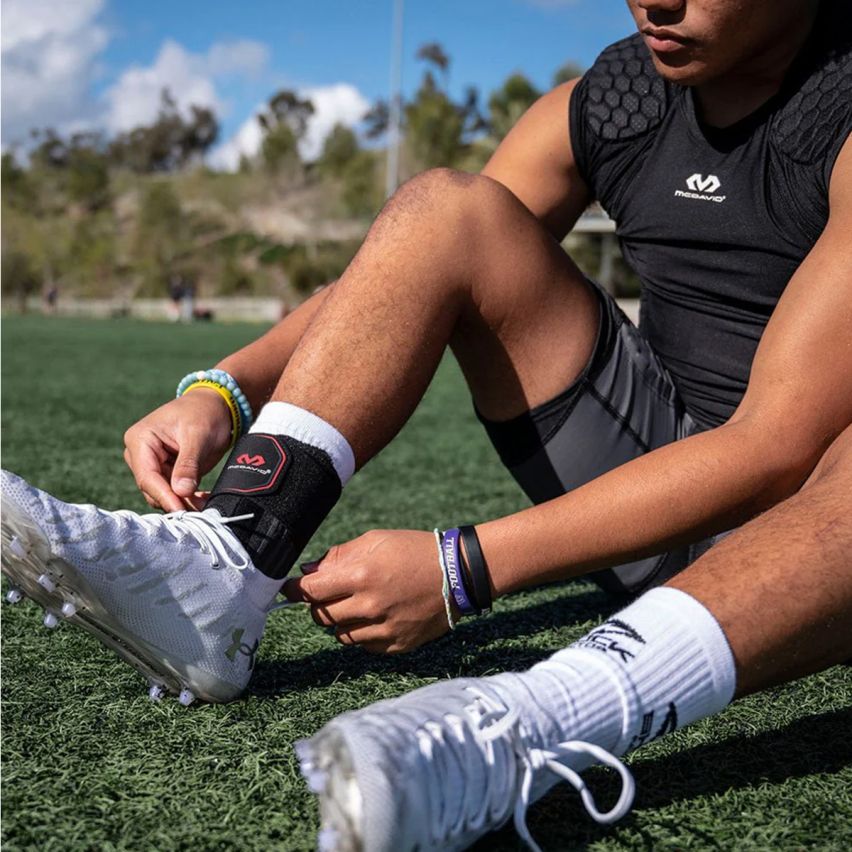 McDavid Sprunggelenkstütze Phantom 2 schwarz