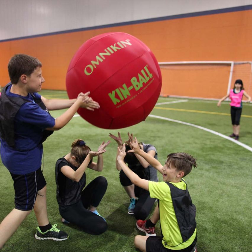 Omnikin KIN-BALL Sport rot (Durchmesser 84cm)