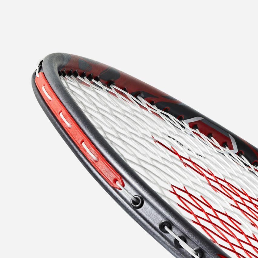 Yonex Badmintonracket Arc Saber 11 Pro bespannt