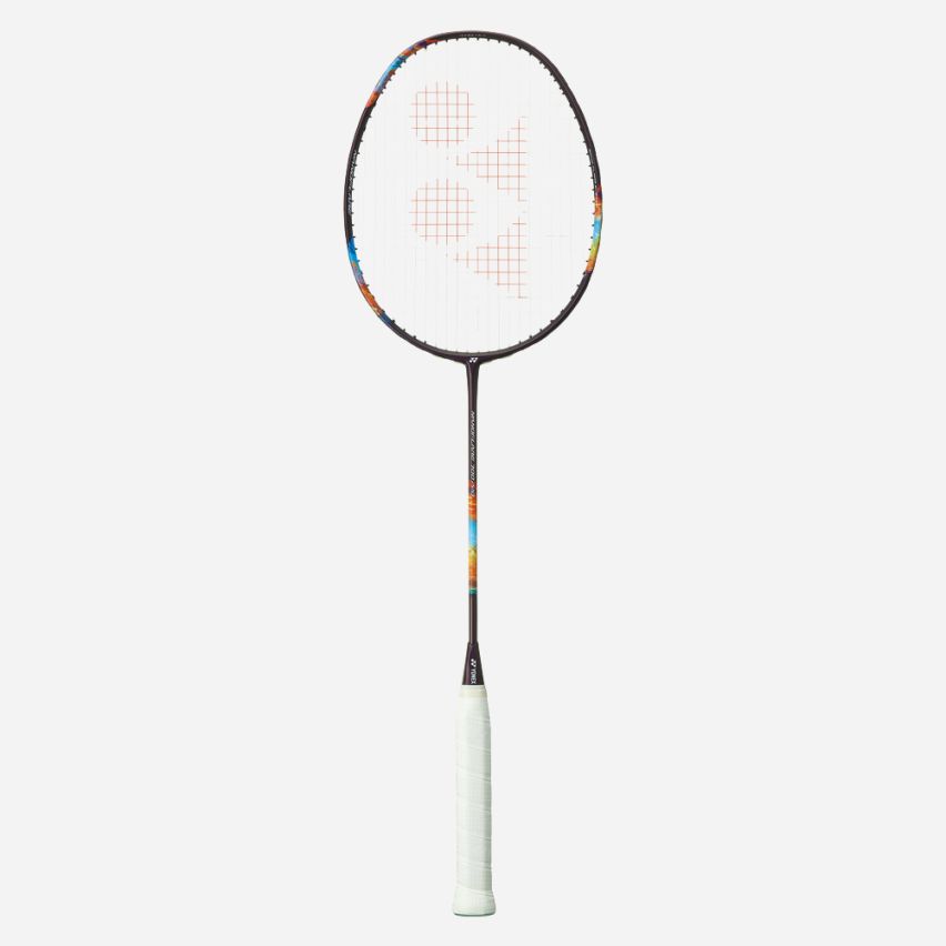 Yonex Badmintonracket Nanoflare 700 Pro bespannt